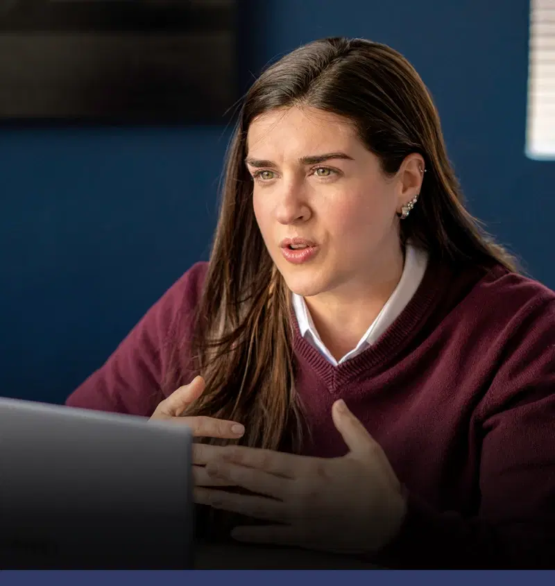 Student learning Spanish online with a Fluenz coach